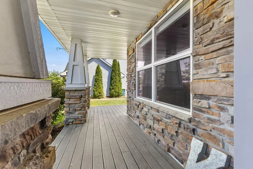 4596 Landings Way Minnetrista, MN 55375