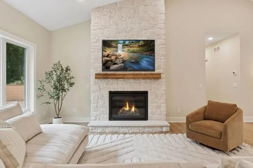 19996 Vintage Drive NW Oak Grove, MN 55303