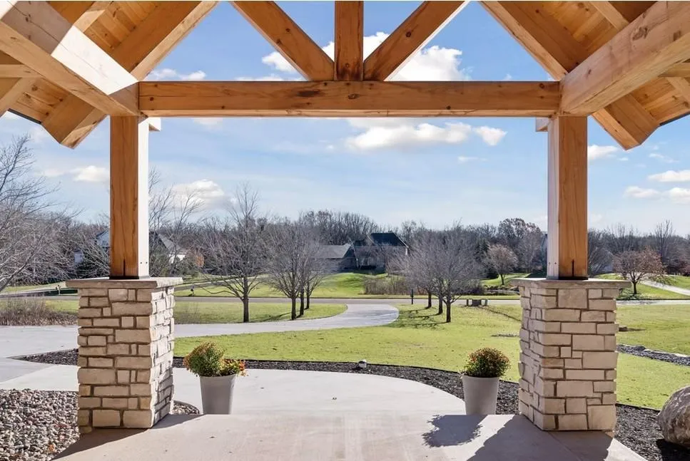 19996 Vintage Drive NW Oak Grove, MN 55303