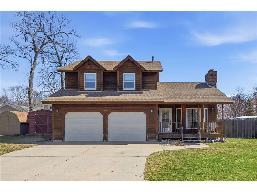703 Shady Ridge Road NW Hutchinson, MN 55350