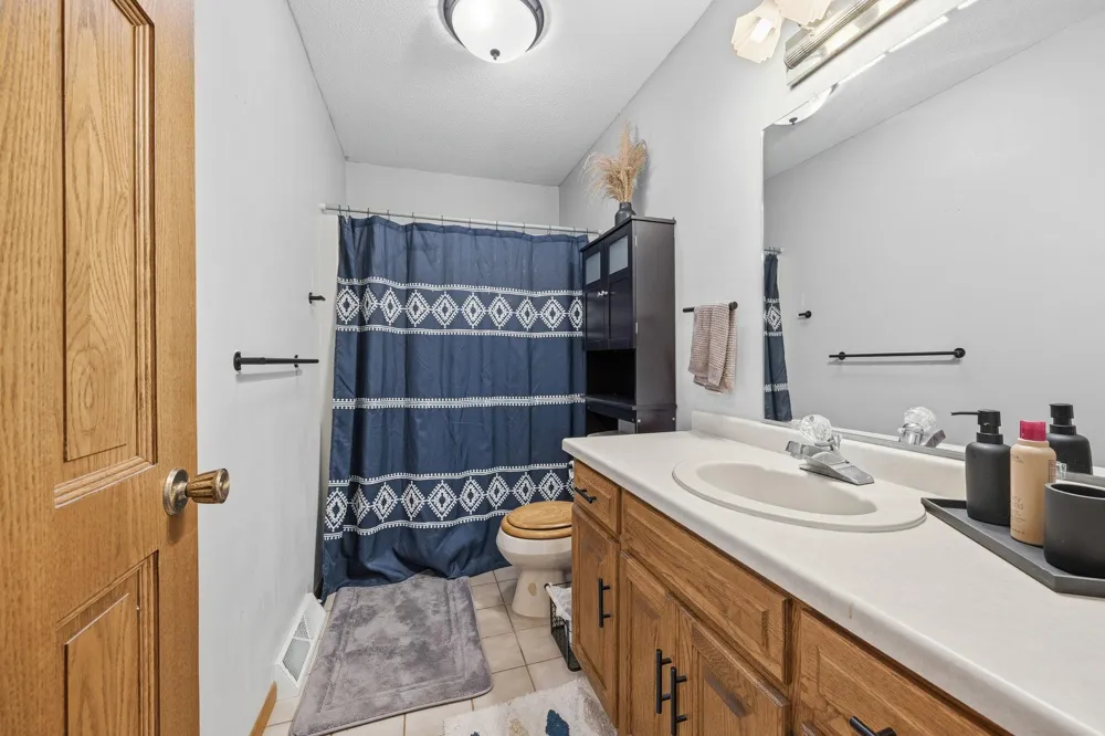 703 Shady Ridge Road NW Hutchinson, MN 55350