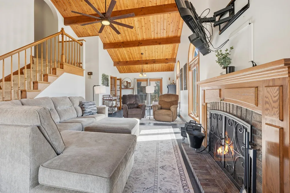 703 Shady Ridge Road NW Hutchinson, MN 55350