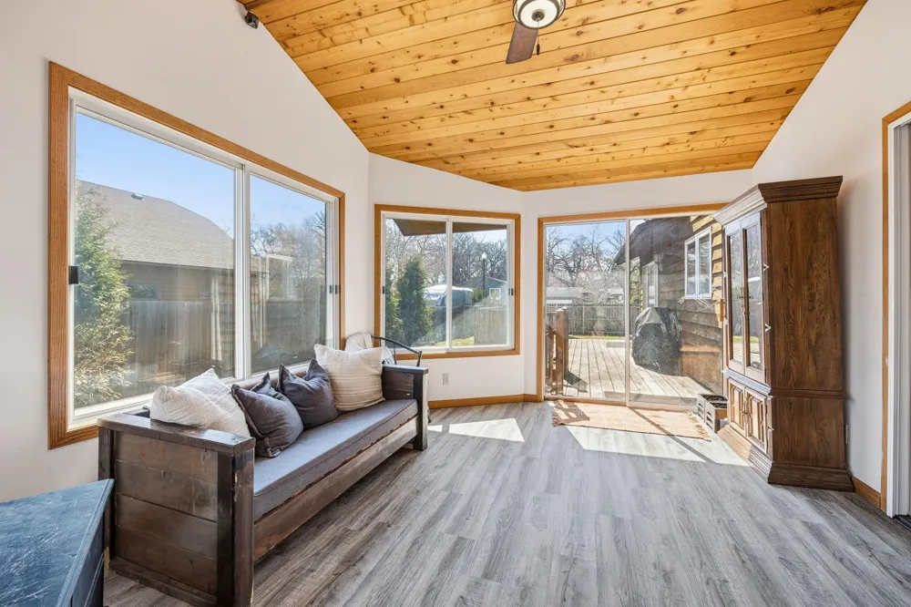 703 Shady Ridge Road NW Hutchinson, MN 55350