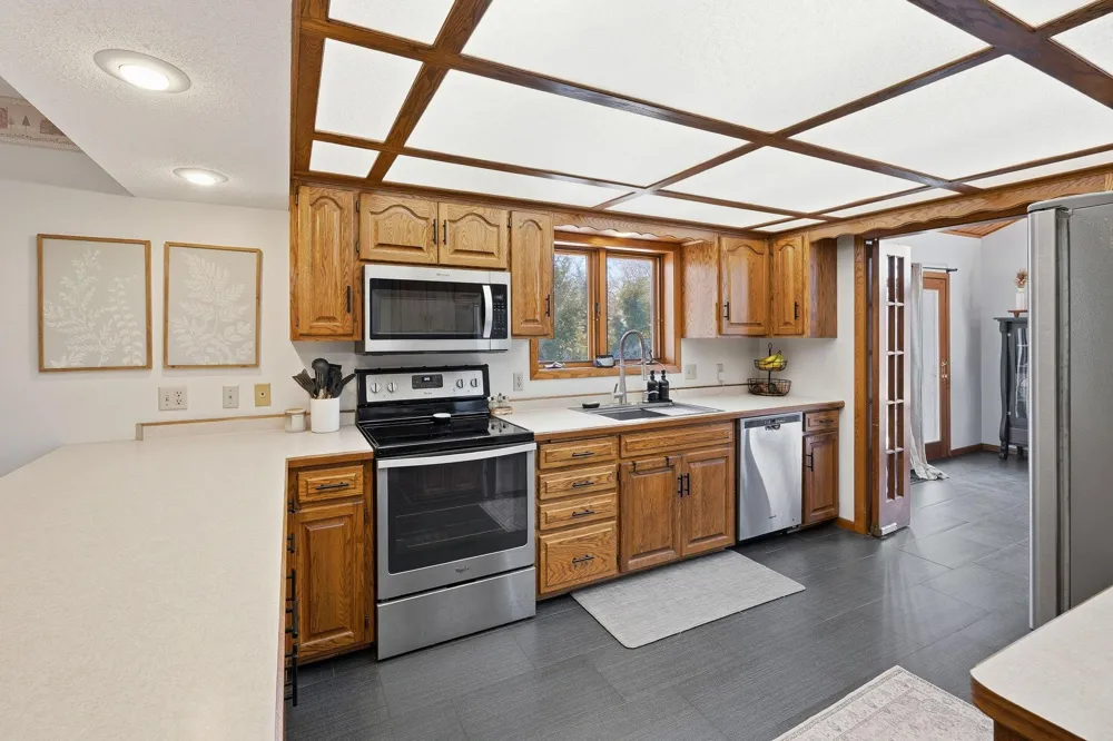 703 Shady Ridge Road NW Hutchinson, MN 55350