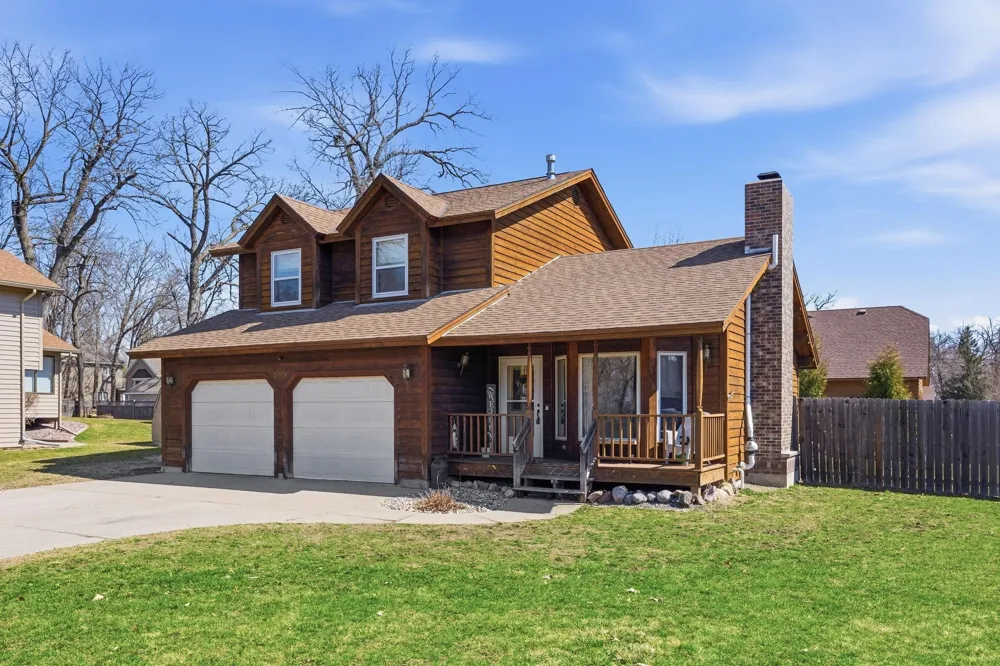 703 Shady Ridge Road NW Hutchinson, MN 55350