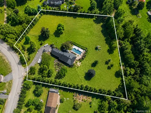 6 Vista Drive