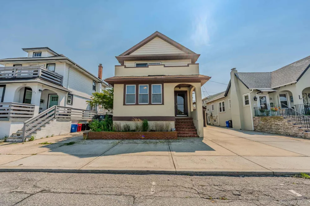124 Roosevelt Boulevard Long Beach, NY 11561