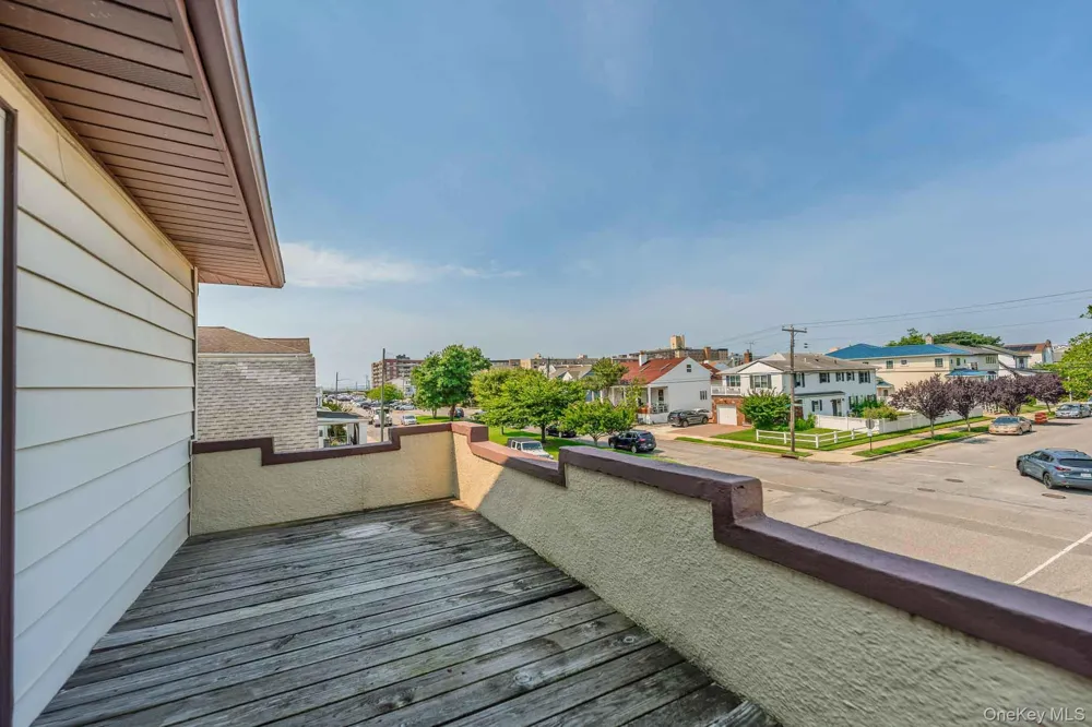 124 Roosevelt Boulevard Long Beach, NY 11561