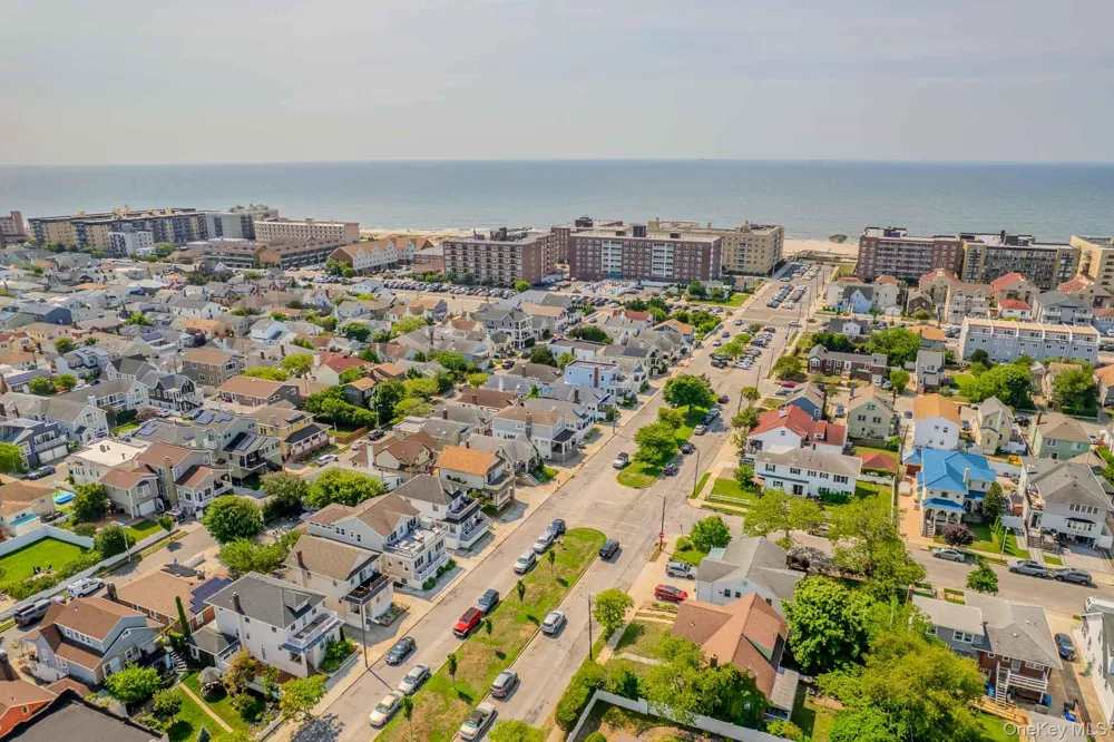124 Roosevelt Boulevard Long Beach, NY 11561