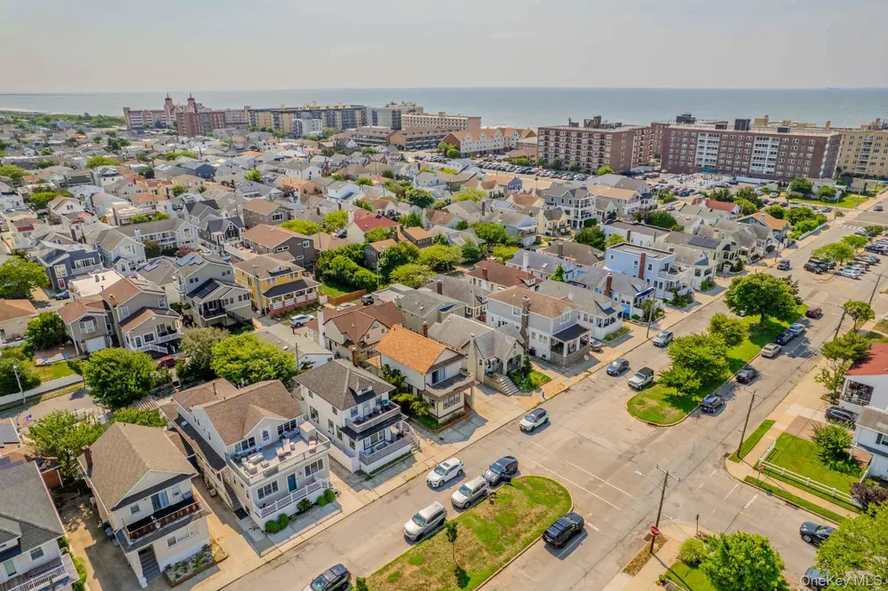 124 Roosevelt Boulevard Long Beach, NY 11561