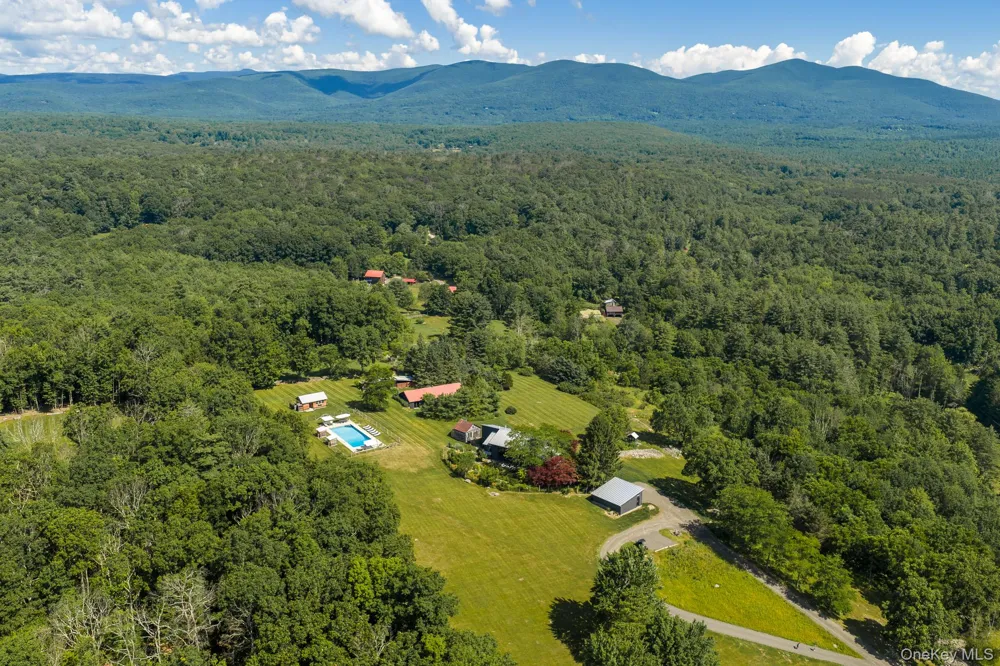 779 Queens Highway Accord, NY 12404