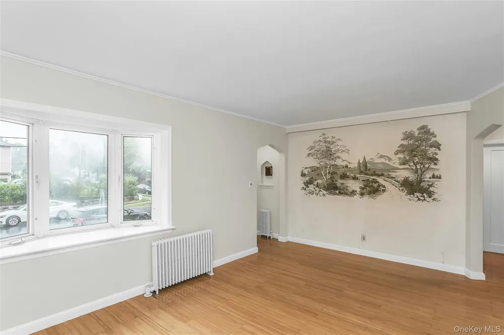 5 Sobro Avenue Valley Stream, NY 11580