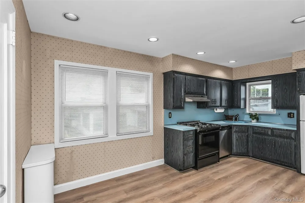 5 Sobro Avenue Valley Stream, NY 11580