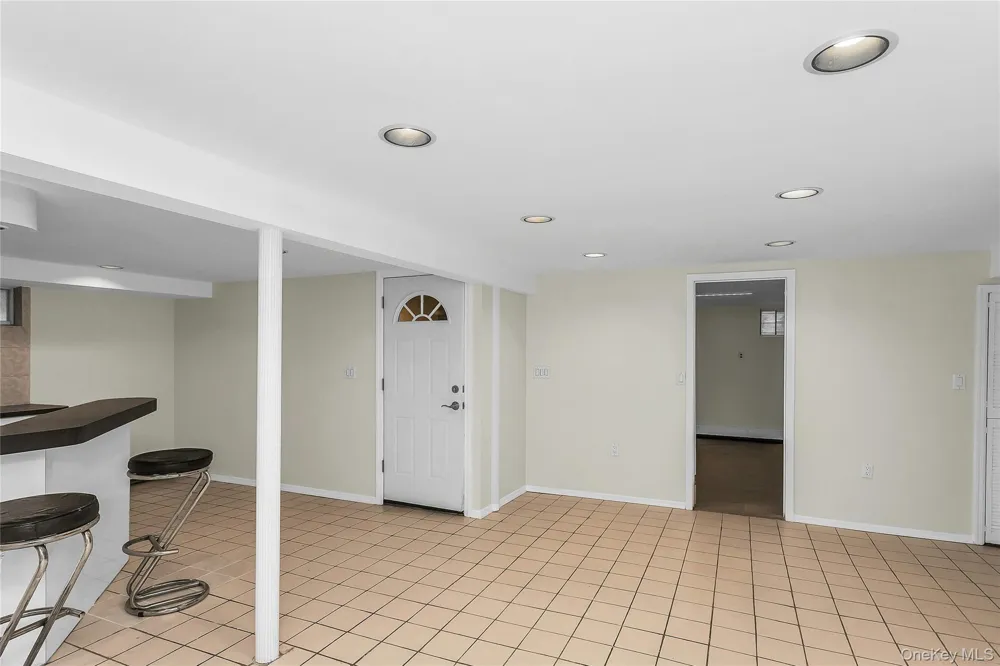 5 Sobro Avenue Valley Stream, NY 11580