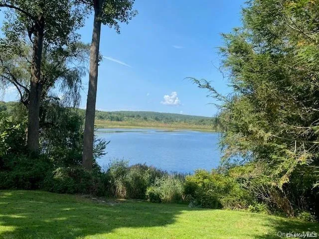38 Bishop Park Road Pound Ridge, NY 10038