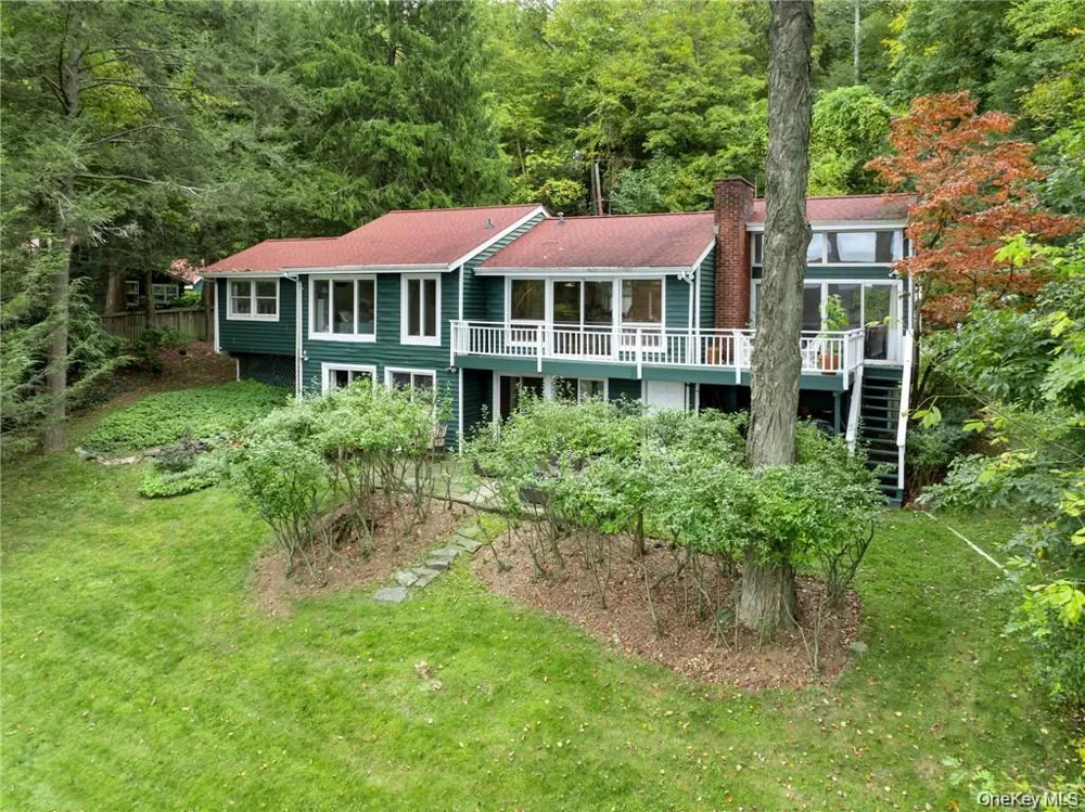 38 Bishop Park Road Pound Ridge, NY 10038