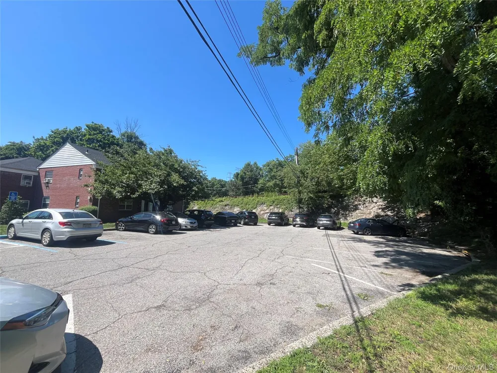 460 Tuckahoe Road #6A Yonkers, NY 10710