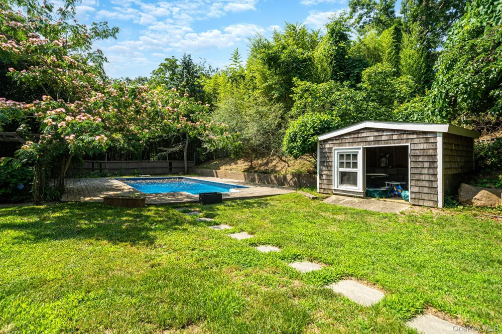 20 Dolphin Way Riverhead, NY 11901