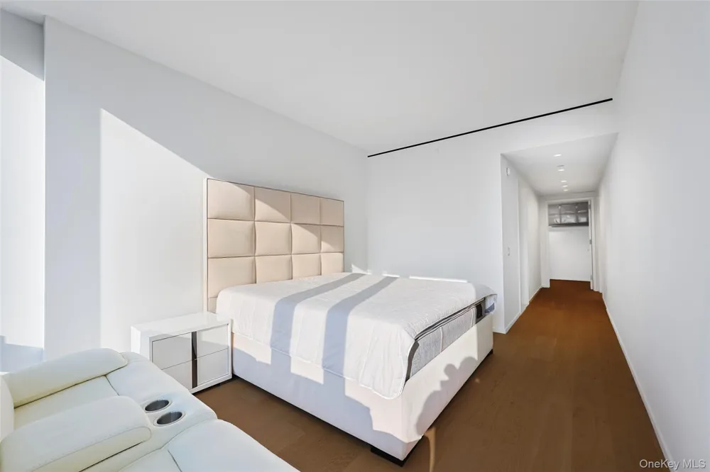 685 1st Avenue #31F New York (Manhattan), NY 10016