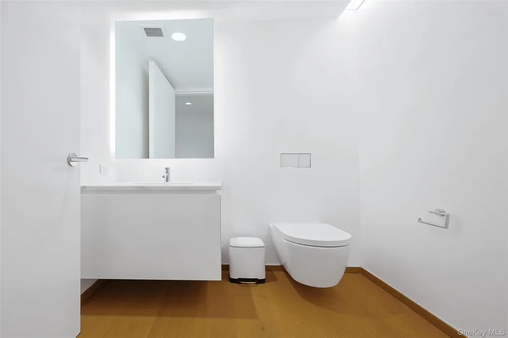 685 1st Avenue #31F New York (Manhattan), NY 10016