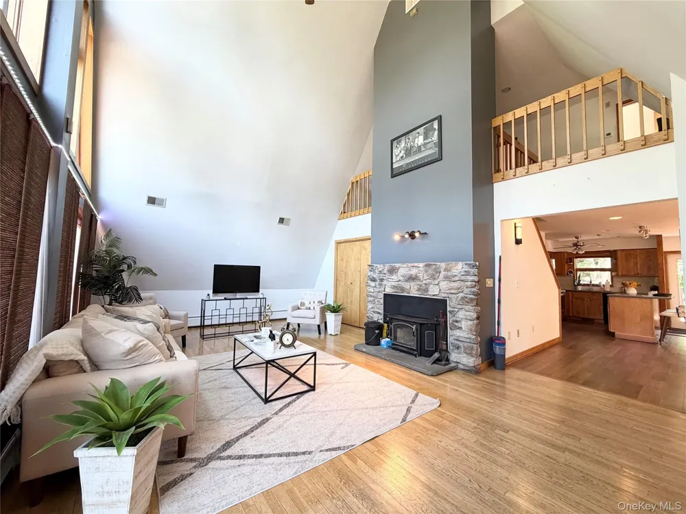 180 E Railroad Avenue West Haverstraw, NY 10993