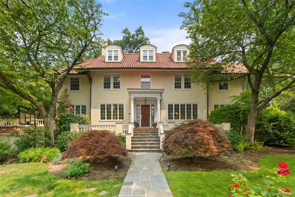 2 Dellwood Road Bronxville, NY 10708