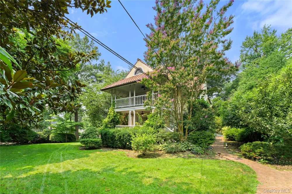 2 Dellwood Road Bronxville, NY 10708