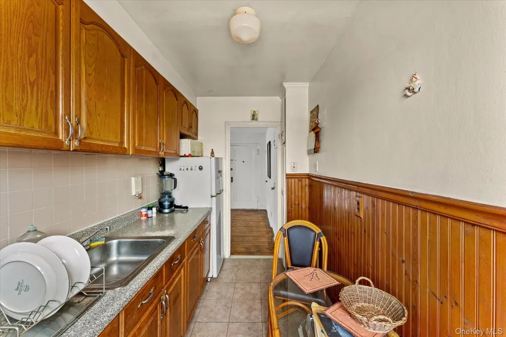 138-29 68th Drive #3C Kew Garden Hills, NY 11367