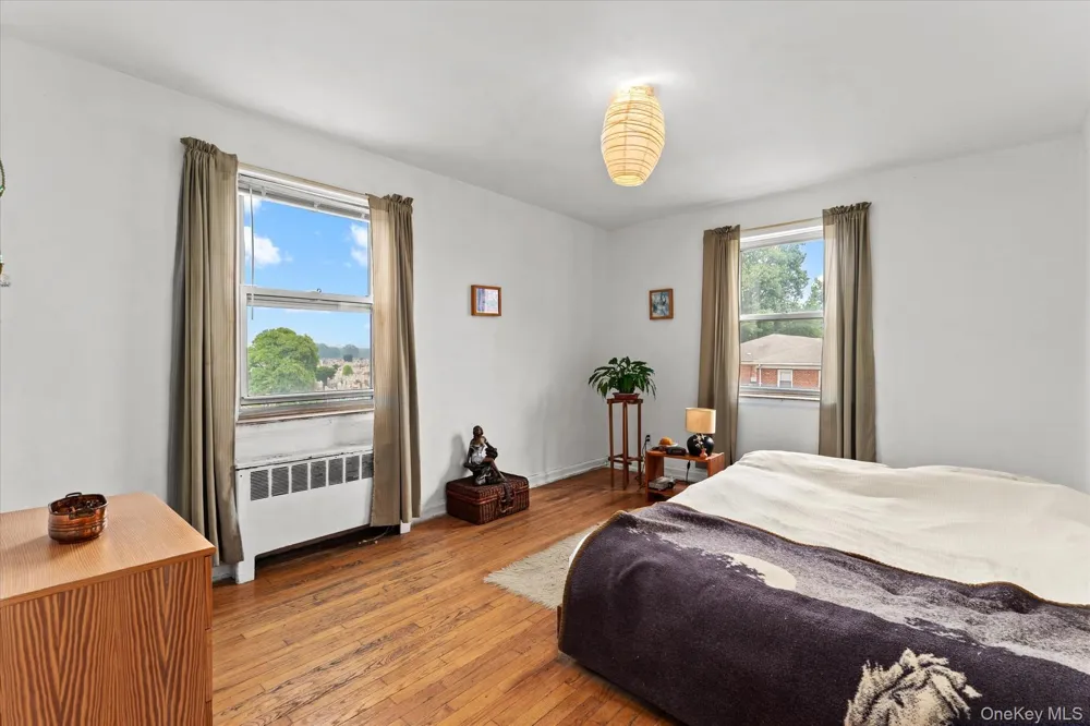 138-29 68th Drive #3C Kew Garden Hills, NY 11367