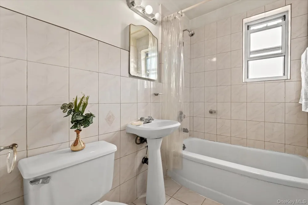 138-29 68th Drive #3C Kew Garden Hills, NY 11367