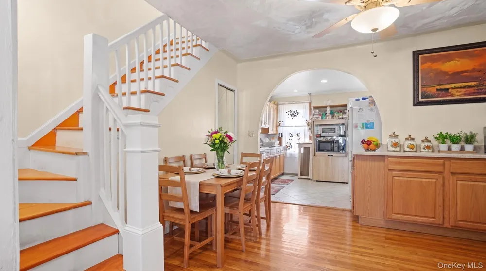 190-27 109th Road Saint Albans, NY 11412