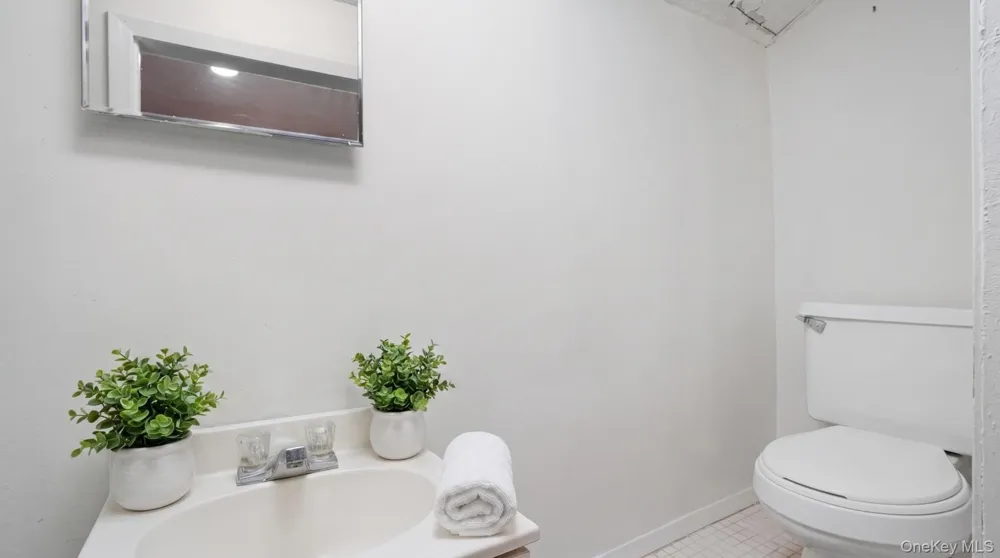 190-27 109th Road Saint Albans, NY 11412