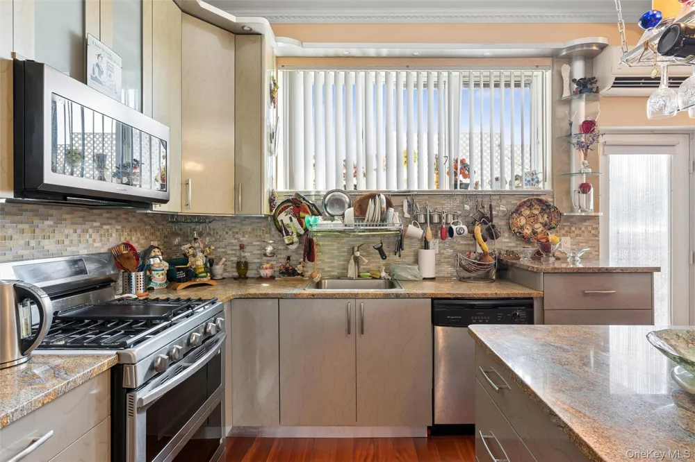 2370 62nd Street #3 Brooklyn, NY 11204