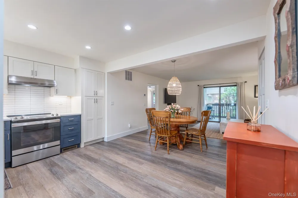 303 Village Court Kingston, NY 12401