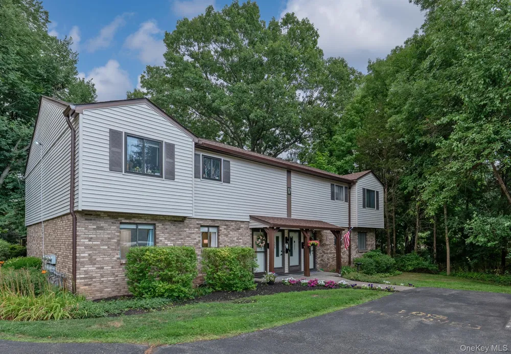 303 Village Court Kingston, NY 12401