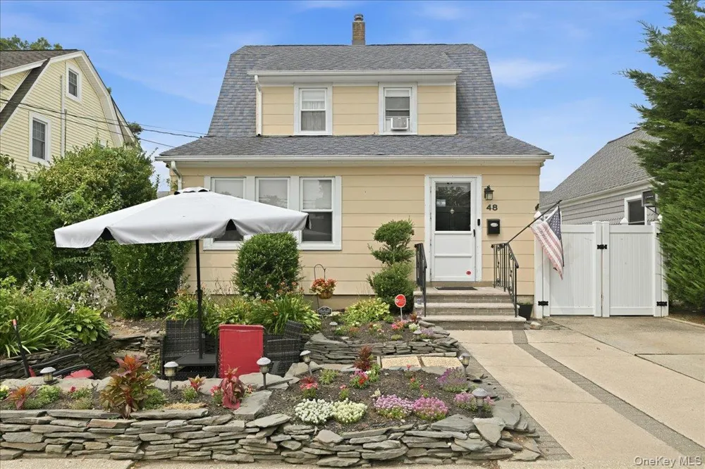 48 Poplar Street West Hempstead, NY 11552