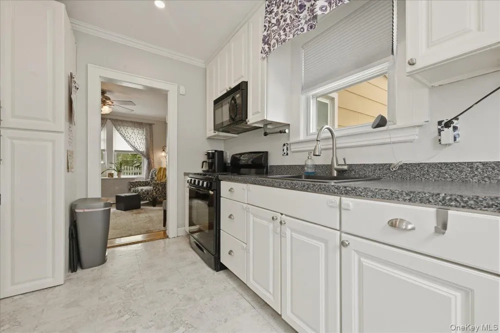 48 Poplar Street West Hempstead, NY 11552