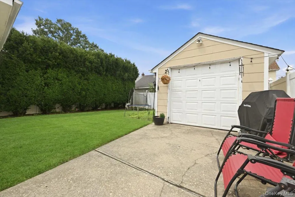 48 Poplar Street West Hempstead, NY 11552