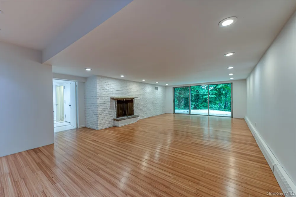 3 South Run Cold Spring Harbor, NY 11724