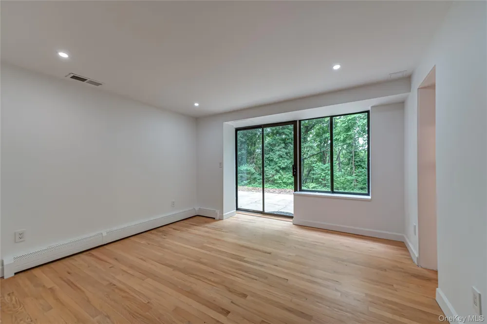 3 South Run Cold Spring Harbor, NY 11724