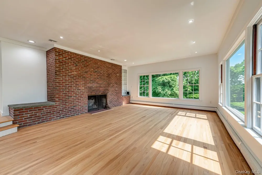 3 South Run Cold Spring Harbor, NY 11724