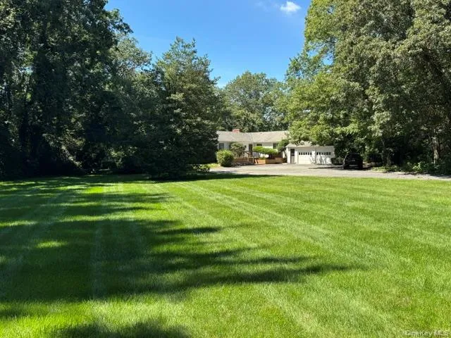 3 South Run Cold Spring Harbor, NY 11724