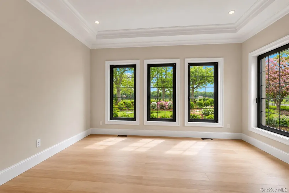 26 Bacon Road Old Westbury, NY 11568