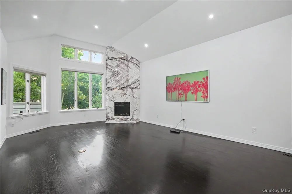 32 Beechwood Way Briarcliff Manor, NY 10510