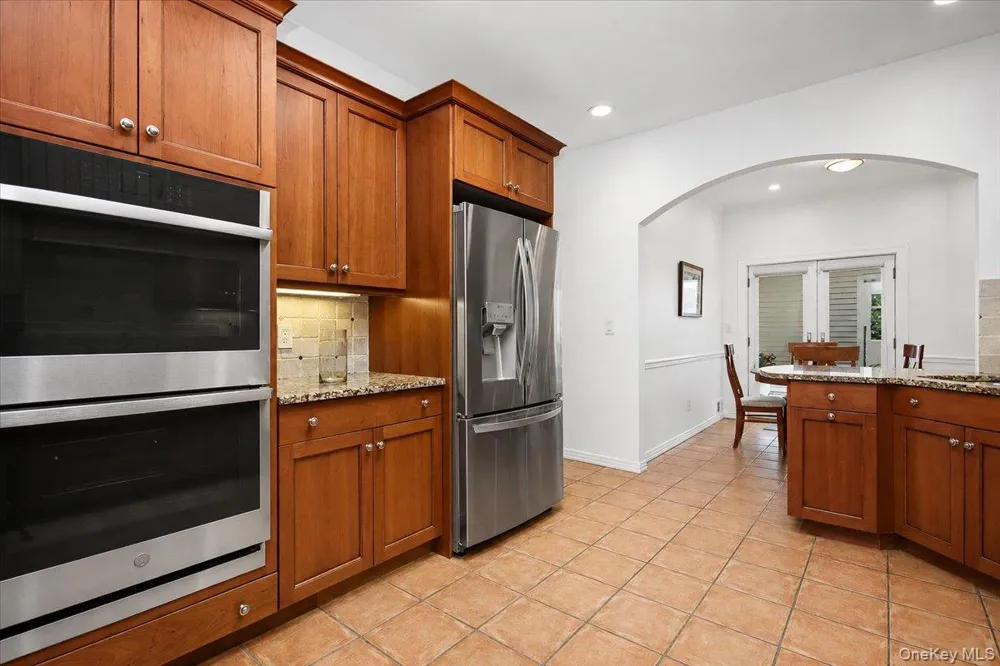 32 Beechwood Way Briarcliff Manor, NY 10510