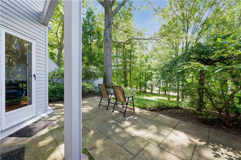 32 Beechwood Way Briarcliff Manor, NY 10510