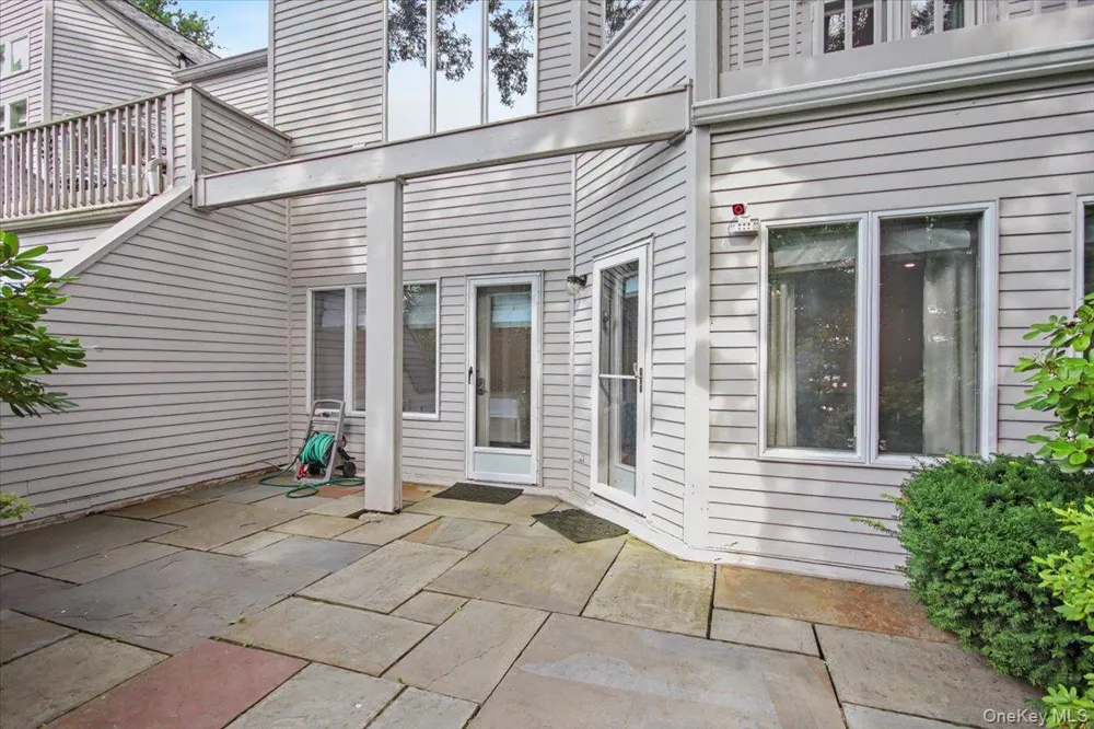 32 Beechwood Way Briarcliff Manor, NY 10510