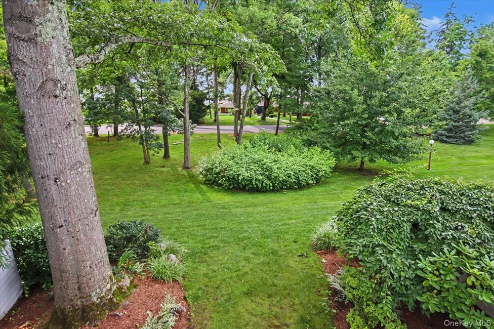 32 Beechwood Way Briarcliff Manor, NY 10510