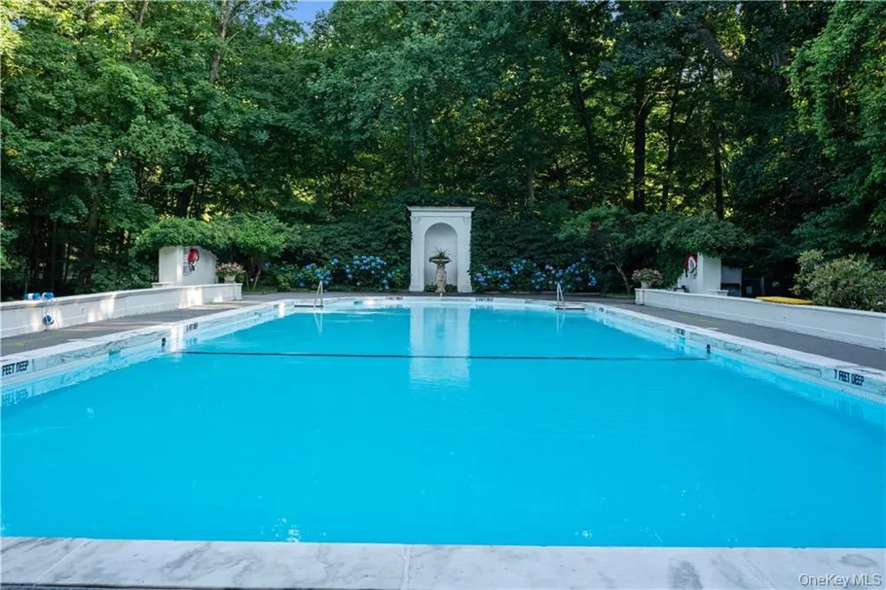 32 Beechwood Way Briarcliff Manor, NY 10510