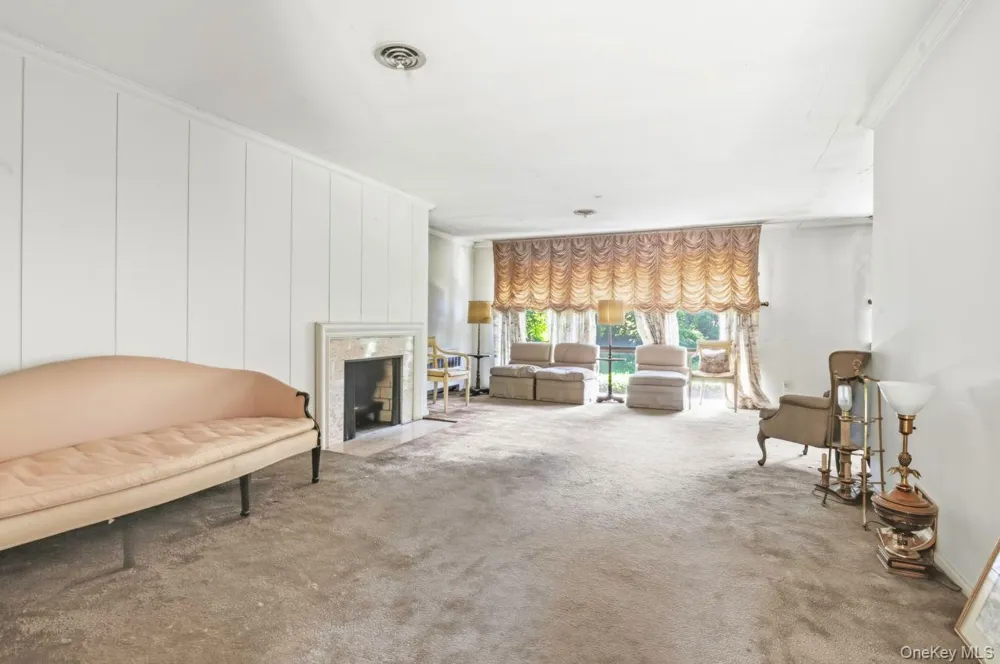 80 Nassau Drive Great Neck, NY 11021